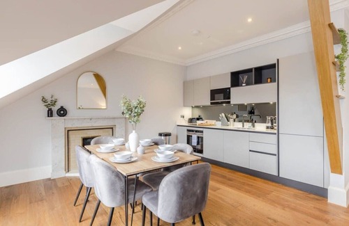West End Apartment | Ladon Suite - City Centre 2 Bed Luxury Apartment