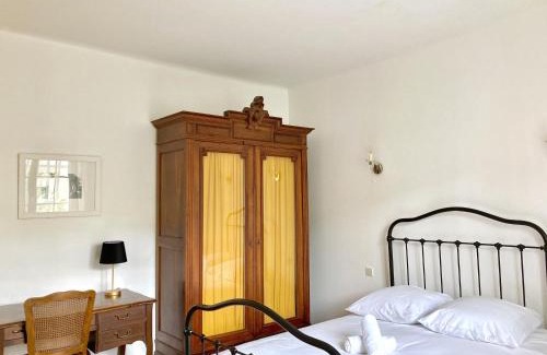 La Grande-Motte Villa | Lady Blue, villa à 15 mn plage à pied, parking, wifi, jardin