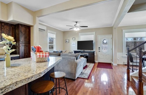 Fruita House | Ladybug III: Fire Pit, Bikes & King Suite Retreat