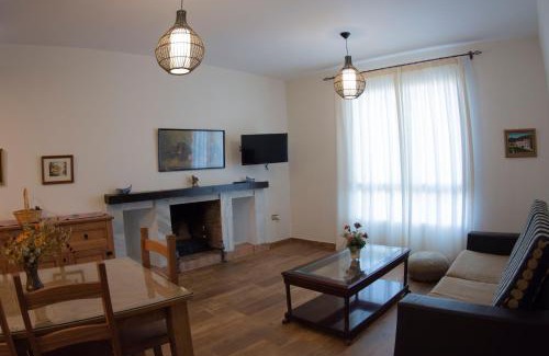 Alora Apartment | Lagar del Chorro junto Caminito del Rey Piscina y Baloncesto