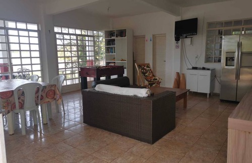 Planaltina House | 🏡 Lagoon Refuge: Leisure and Comfort for Large Groups and your family!