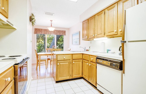 Kiawah Island Villa | Lagoon view, second floor villa w/screened in porch, short walk to the beach