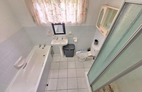 Uvongo Apartment | Laguna La Crete 238