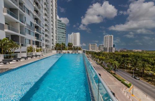 Downtown Cancun Apartment | Laguna Vista Cancun Panama Torre Malecon