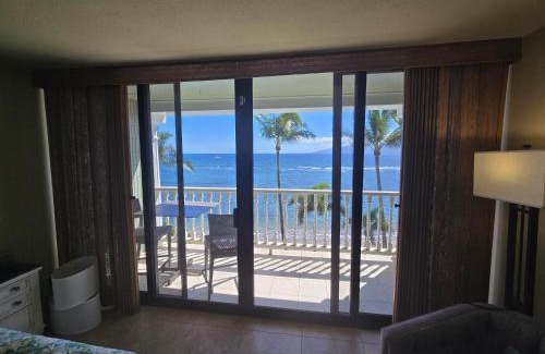 Historic Lahaina Front Street Apartment | Lahaina Shores 413 · LS 413 Breathtaking Beachfront Remodeled St