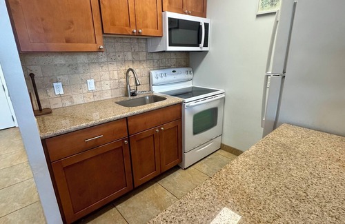 Historic Lahaina Front Street Apartment | Lahaina Shores Oceanfront Ocean Views Oasis