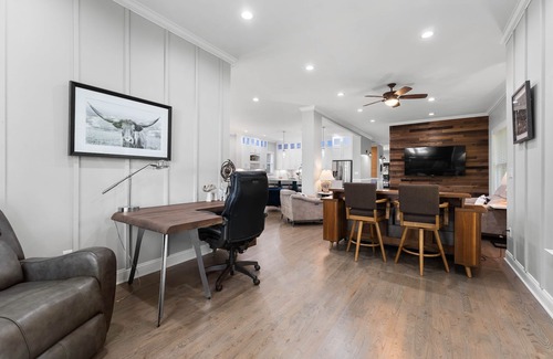 Mount Mourne House | Laid Back Lake Life by AvantStay | Waterfront View