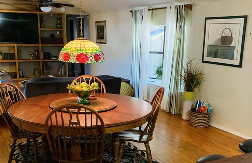 Mead Cabin | Lake 2 minutes away, fishing, kayaking, hiking and casinos.