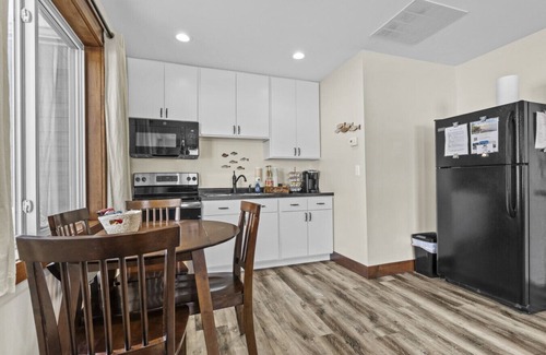 Houghton Cabin | Lake Access Cabin with Hot Tub, Trail Access, Sauna – Across the lake from MTU