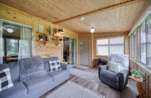Island Park Cabin | Lake Access|Grill|Fast WiFi