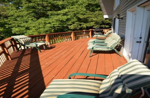 Cadiz House | Lake Barkley Waterfront House and Dock for Water Sports