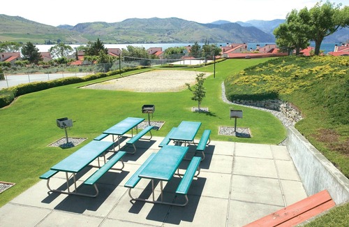 Chelan Condo | Lake Chelan Shores , 2Bed 2Bath Condo, summer 2024available, NICE! NEW Listing!