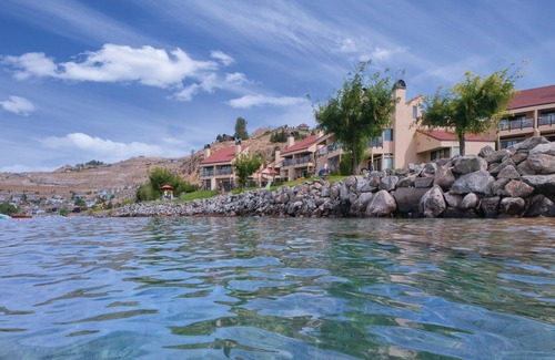 Chelan Condo | Lake Chelan Shores , 2Bed 2Bath Condo, summer 2024available, NICE! NEW Listing!