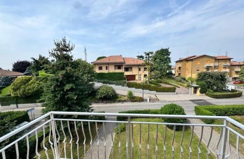 Barzano Apartment | Lake Como & Alps ski Stay for Family or Business near Lecco, Monza, Milan