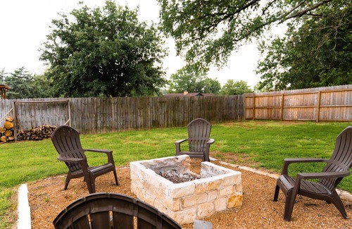 Montgomery House | Lake Conroe Area