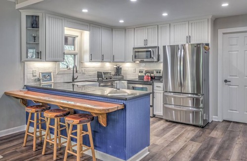 Morganton Cabin | Lake Cove Oasis - Waterfront on Lake Blue Ridge | Private Yard and Dock | Pet Friendly