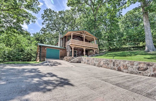 Climax Springs Cottage | Lake Days & BBQ Fun: Climax Springs Retreat!