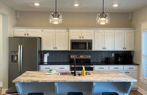 Gravois Mills House | Lake Escape at Station 46
