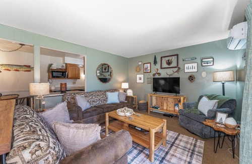 Eagle River Condo | Lake Forest Resort – Relax on a Pristine Sandy Beach in the Northwoods!