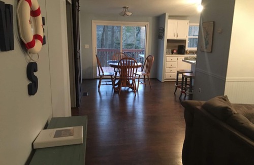 Mooresville House | Lake Front cottage near shopping. Quiet cove on Lake Norman. With lake toys