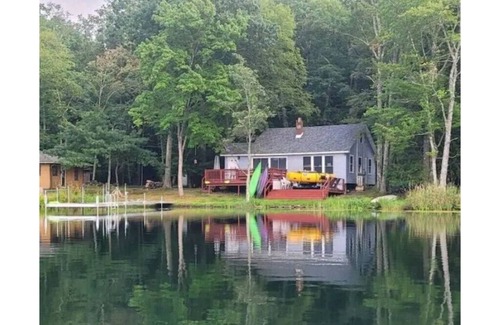 Town of Highland House | Lake Front Home
