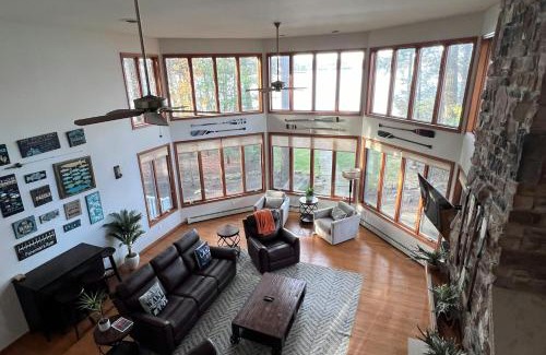 Albrightsville House | Lake Front Paradise
