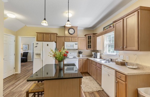 Seneca House | Lake Hartwell Home with Clemson Stadium Views