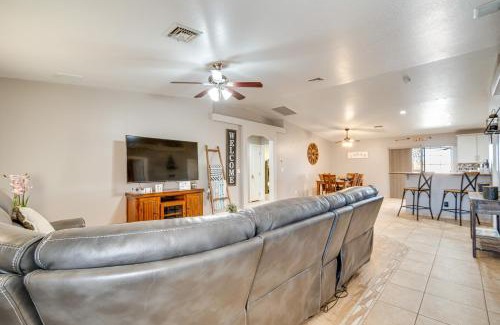 Lake Havasu City House | Lake Havasu City Escape Patio, Pool and Grill!