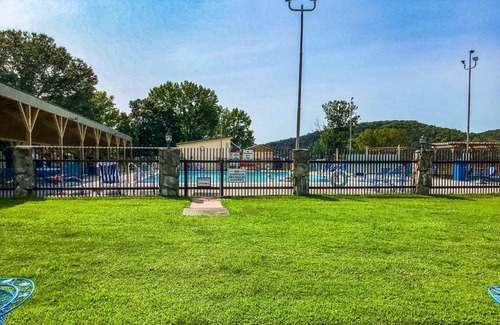 Eureka Springs House | Lake Haven Condo