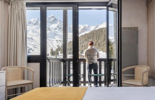 Courchevel Hotel | Lake Hotel Courchevel 1850