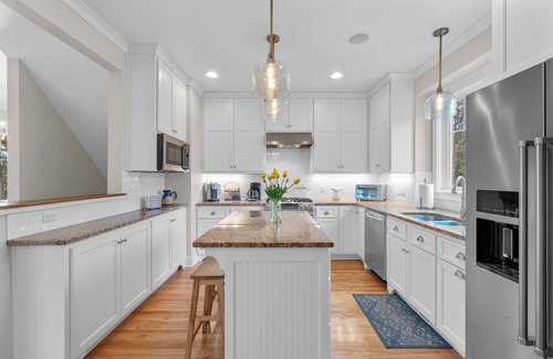 Plymouth House | Lake House-Kayaks/Paddle Boards/Private Pier