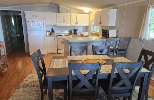 Au Train Apartment | Lake House on Lake Superior