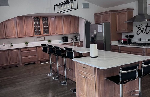 Seneca House | Lake House with Dock, Pool, and Pet Friendly. 8 Minutes from Clemson.