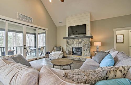 Seneca House | Lake Keowee Home with Balcony and Boat Dock!