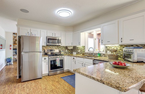 Gainesville House | Lake Lanier Getaway w/Boat Dock & Fire Pit