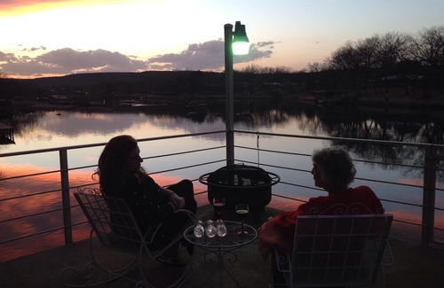 Burnet House | Lake LBJ Lakefront Home w/ Pool, 7 Bedrooms, Sleeps 25