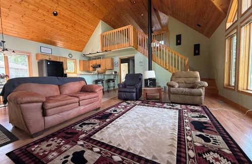 Aitkin Cabin | Lake Life All Year Round, 4 Seasons Of Fun. Free Kayaks, Canoe, & Dock