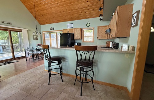 Aitkin Cabin | Lake Life All Year Round, 4 Seasons Of Fun. Free Kayaks, Canoe, & Dock