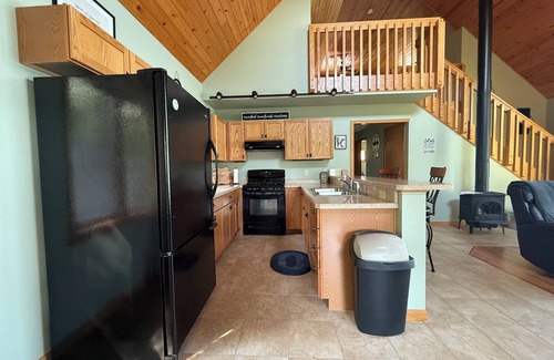 Aitkin Cabin | Lake Life All Year Round, 4 Seasons Of Fun. Free Kayaks, Canoe, & Dock