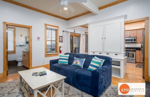 Douglas Condo | Lake Life Getaway - Condo near downtown!