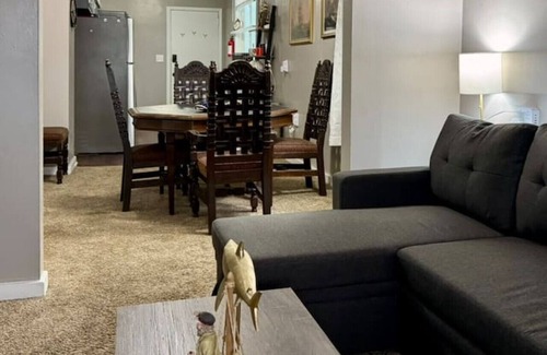 Observation Hill Apartment | Lake & Lift Bridge Views | Comfy | All Welcome