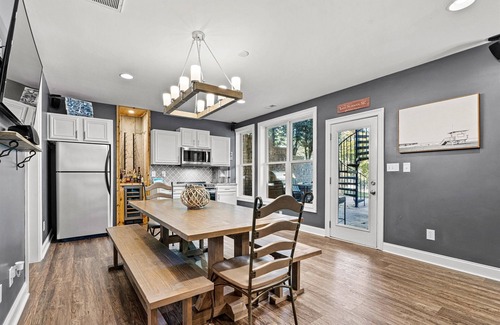 Mayhew House | Lake Norman Lakeside Retreat with Optional Pontoon Rental