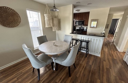 Cornelius Condo | Lake Norman waterfront 2 bedroom, 2 bathroom condo - centrally located