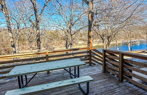 Kimberling City Cabin | Lake Oasis in beautiful Kimberling City, boat ramp, slip rental