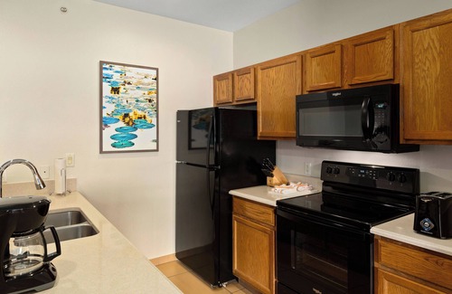 Osage Beach Resort | Lake of the Ozarks: 3BR Condo at Lakeside Resort w/WiFi, Pool & Watersports