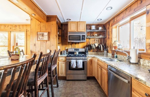 Lake Placid Cottage | Lake Placid Cottage close to town