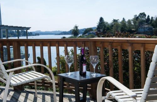 Neotsu House | Lake Point Hideaway