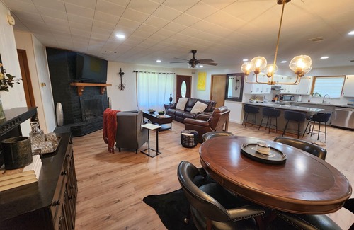 Brookeland House | Lake Sam Rayburn, 5 min to boat launch!
