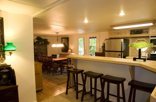 Mount Ida House | Lake side three bedroom, two bath house on Lake Ouachita with private hot tub. by RedAwning