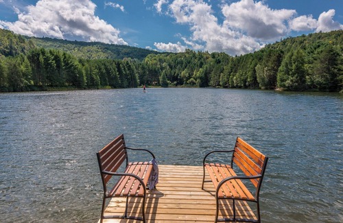Mont-Tremblant House | Lake Thibault Edge House Long term rental Mont Tremblant Ski Skate Golf